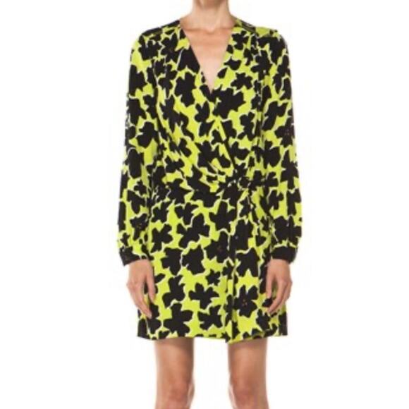Diane von Furstenberg Dora Lily Silk Faux Wrap Dress Sz 8 - Picture 2 of 9